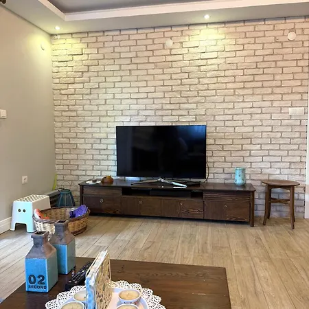 Villa Spacious 3-story W Garden&pool,400m To Ayvalı